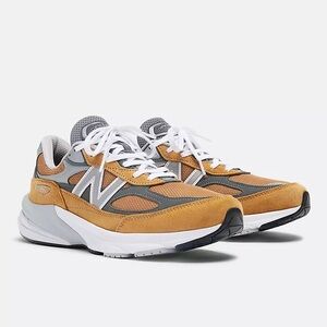 New Balance  Gender Inclusive Made in USA 990v6 Sneaker